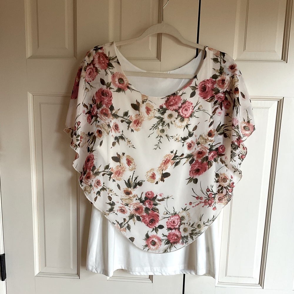 Orange Farm Clothing Floral top
